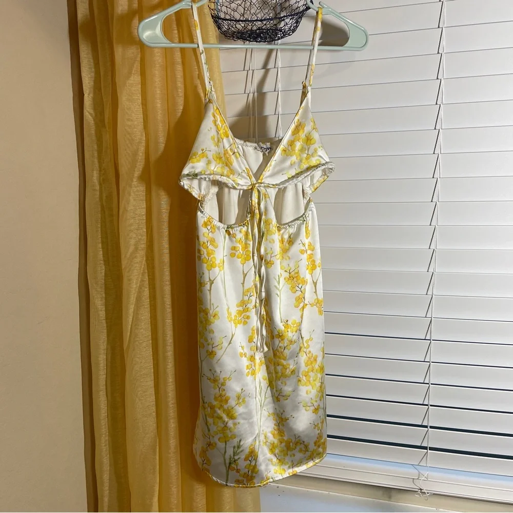 Underboob Silky Dress - Picture 2 of 3